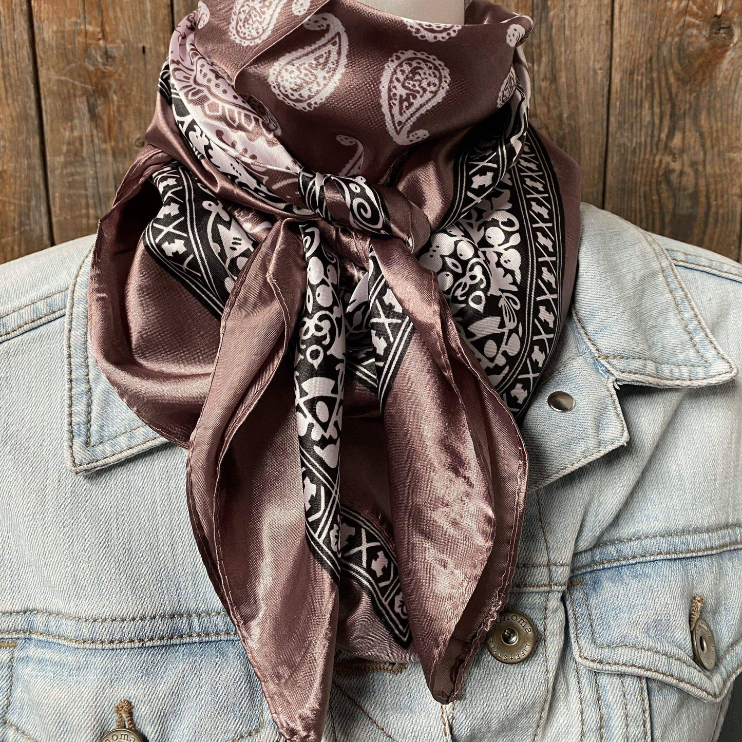 35X35" Two Tone Paisley Wild Rag / Scarf WR2557