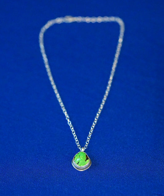 Manhattan Green Necklace